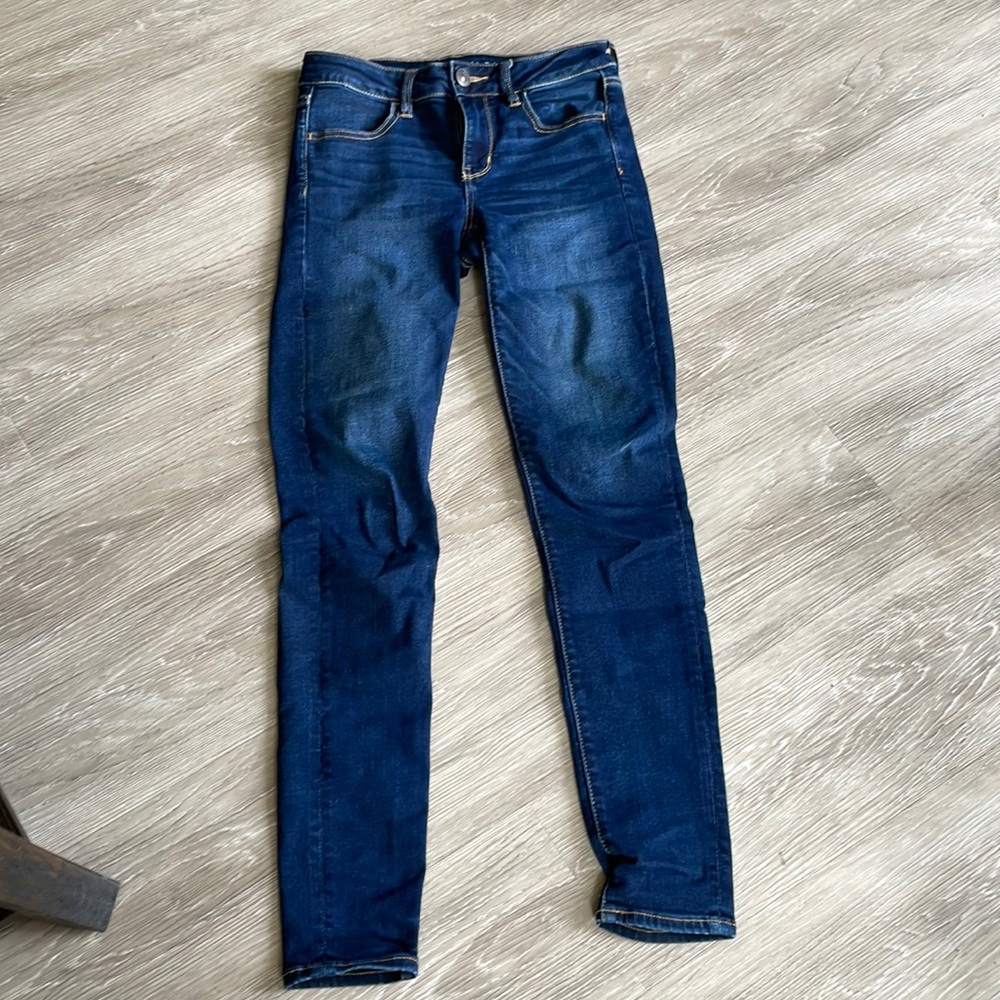 NWOT American Eagle Next Level Stretch Jeggings size: 4 long NEVER worn